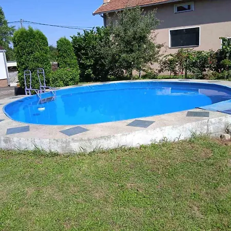 Tophil Kuca, Apartamento *